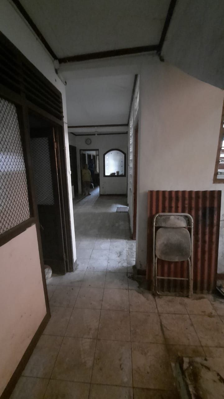 Dijual Rumah Siap Huni di Jalan Pucang Sewu Surabaya Timur - Thumbnail 7