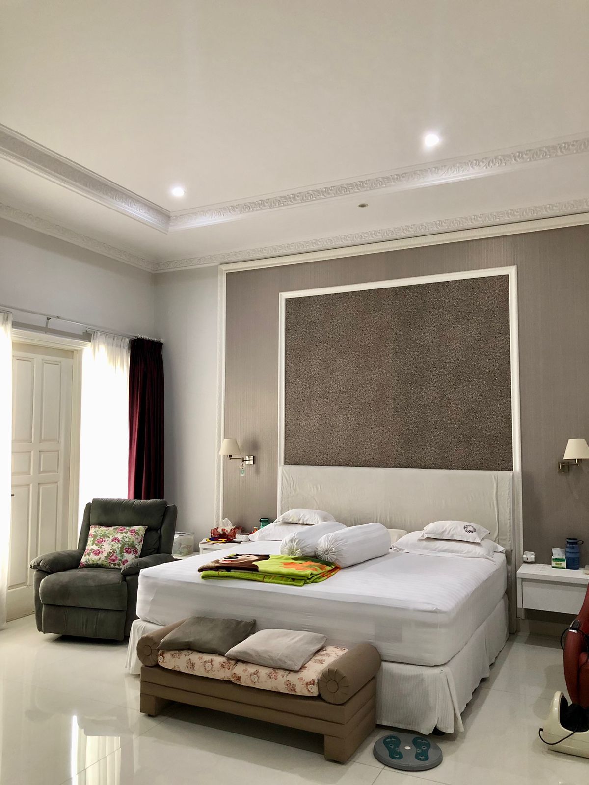 Dijual Rumah Mewah Siap Huni di Graha Famili Surabaya Barat - Thumbnail 3