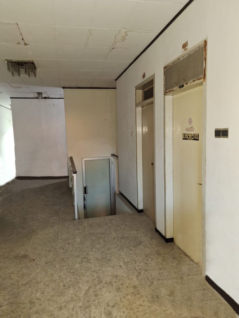 Dijual Rumah Luas dan Strategis di Jalan Pucang Kerep Surabaya Timur - Thumbnail 8