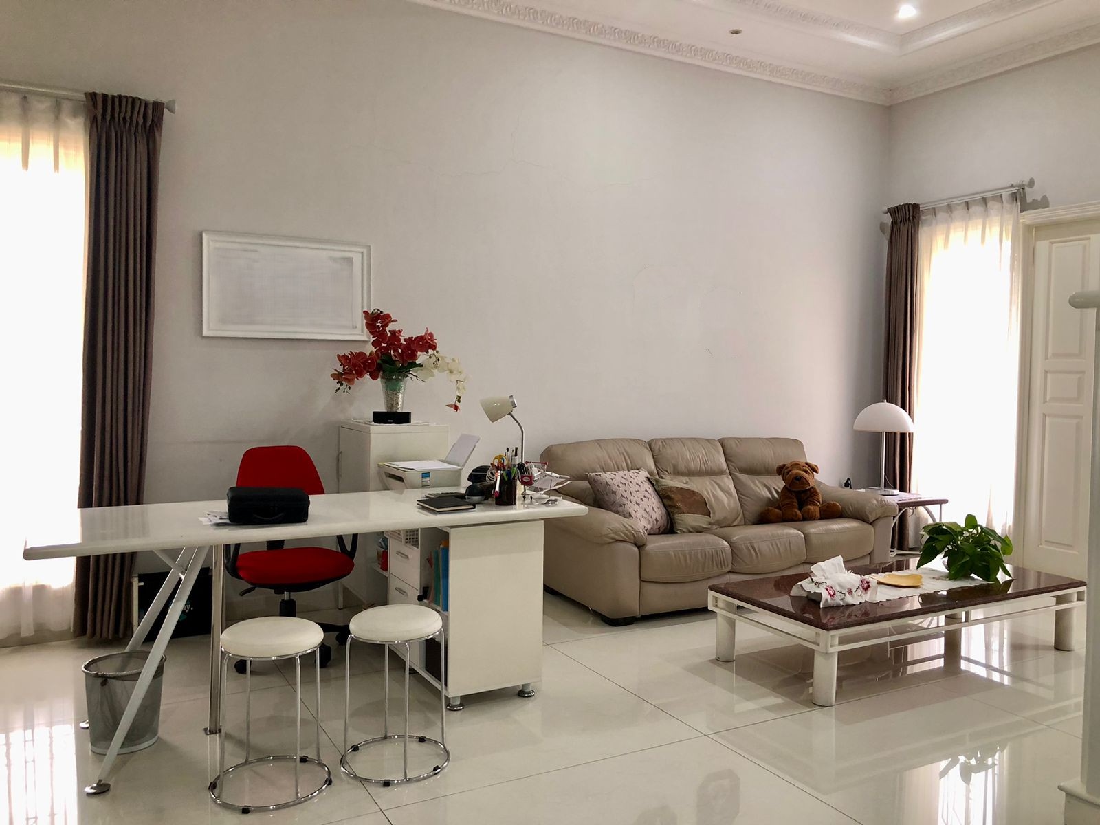 Dijual Rumah Mewah Siap Huni di Graha Famili Surabaya Barat - Thumbnail 6