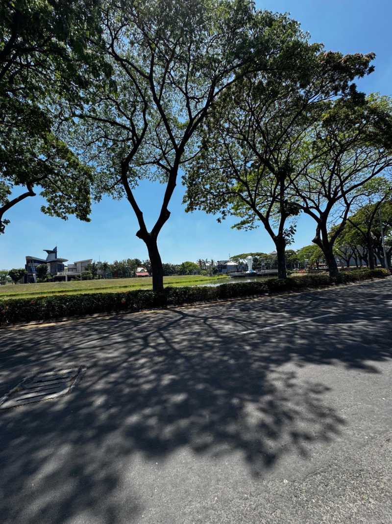 Disewakan Tanah Kavling Komersial di Raya Bukit Telaga Golf Citraland Surabaya Barat - Thumbnail 2