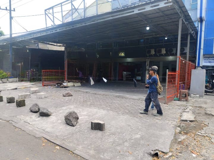 Disewakan Ruko Kembar Raya Kenjeran Lokasi Strategis Surabaya Utara - Thumbnail 2