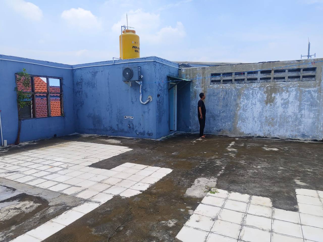 Disewakan Ruko Kembar Raya Kenjeran Lokasi Strategis Surabaya Utara - Thumbnail 4