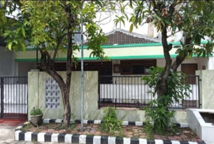 Dijual Rumah Strategis Siap Huni Lokasi Surabaya Timur - Image 1