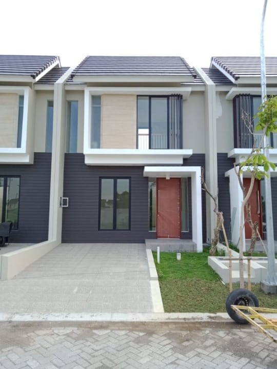 Dijual Rumah Baru 2 Lantai Northwest Lake Citraland Utara Surabaya - Image 1