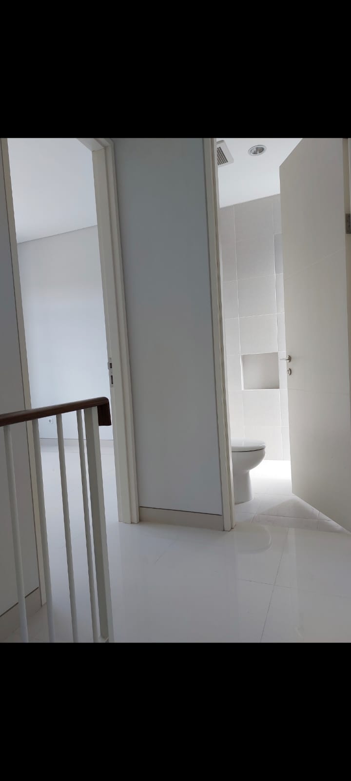 Dijual Rumah Baru 2 Lantai Northwest Lake Citraland Utara Surabaya - Thumbnail 4