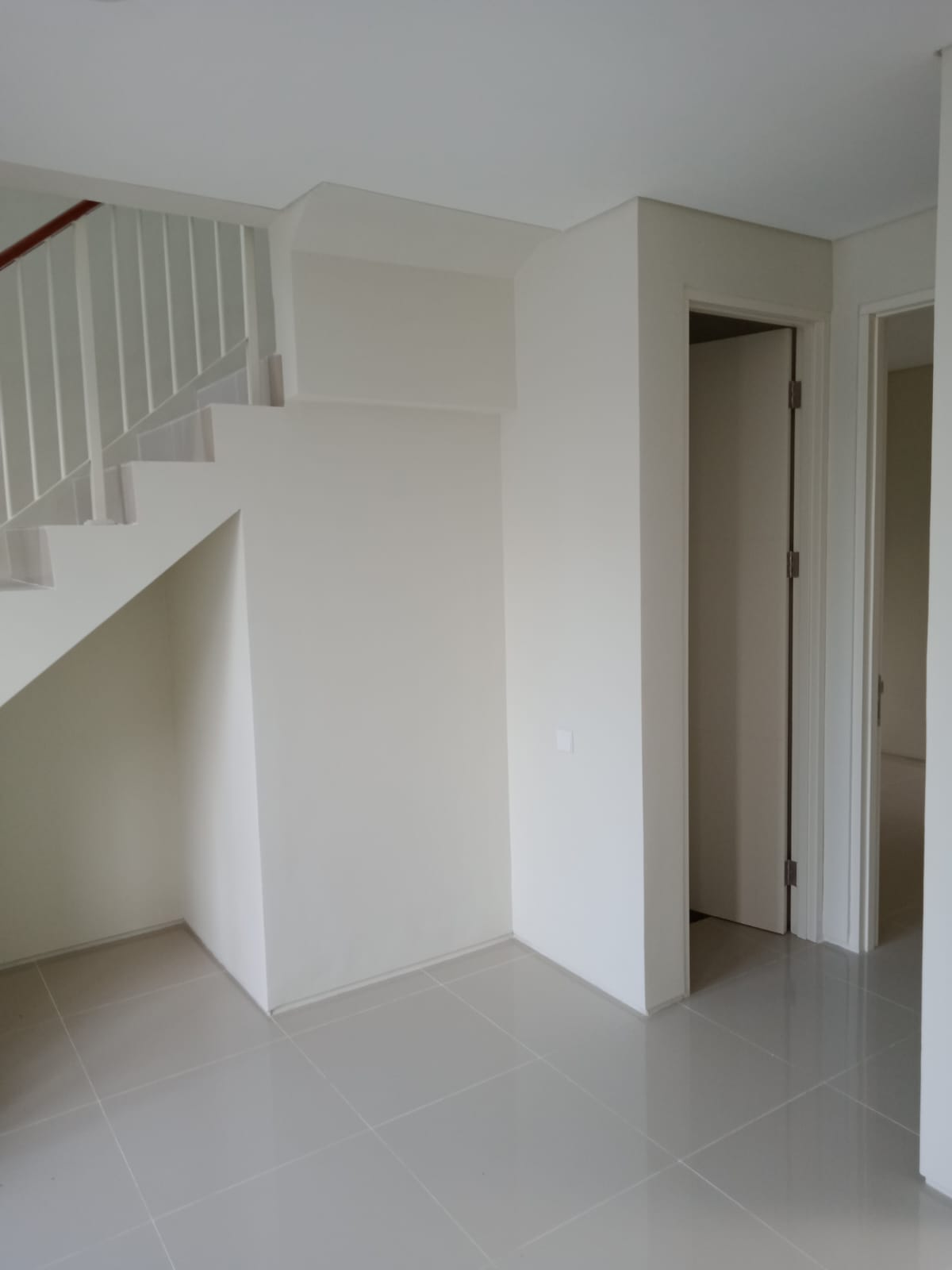 Dijual Rumah Baru 2 Lantai Northwest Lake Citraland Utara Surabaya - Thumbnail 7