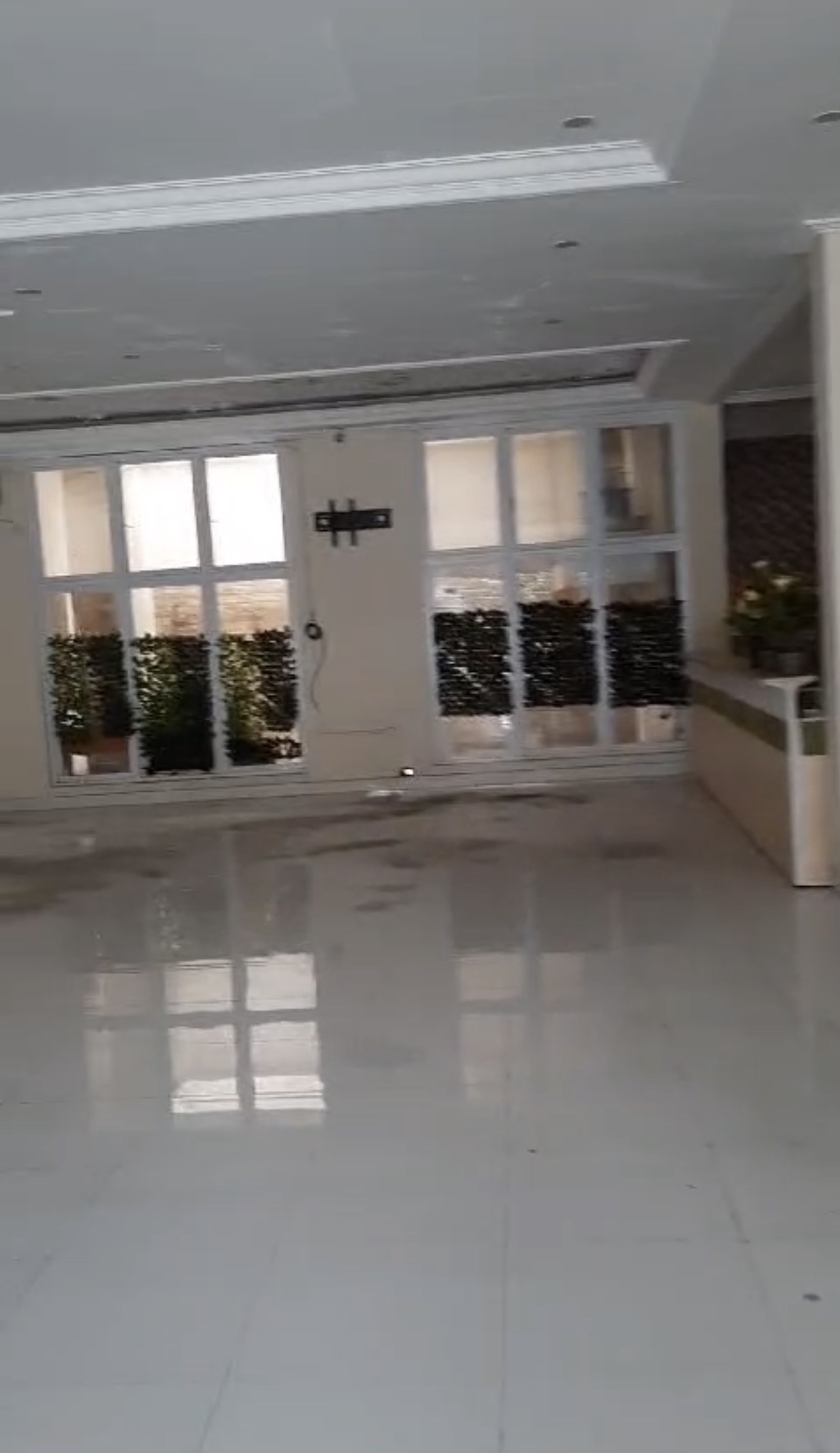 Dijual Ruko Luas Siap Pakai di Jalan Ngagel Jaya Surabaya Timur - Thumbnail 2