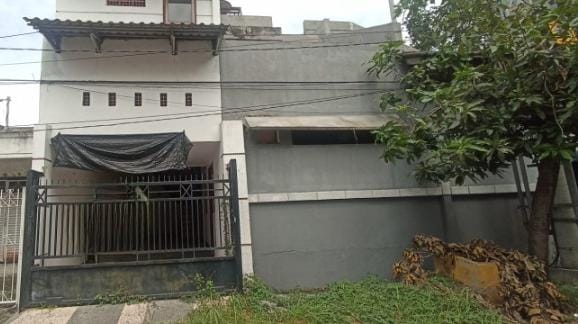 Jual Rumah 2 Lantai Terawat Klampis Semolo Surabaya - Image 1