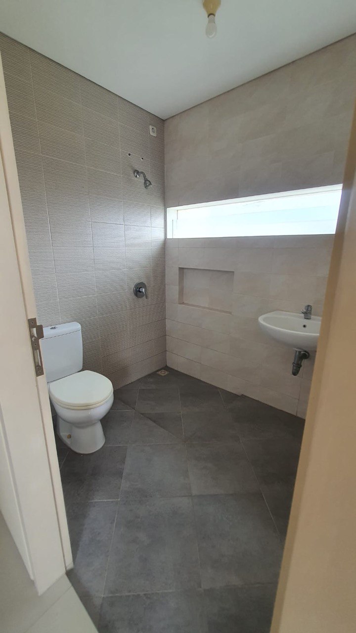 Dijual Murah Rumah Mewah 2 Lantai Royal Residence Lokasi Premium Surabaya Barat - Thumbnail 5