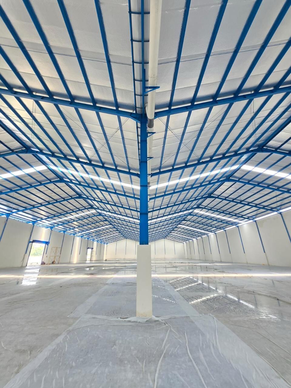 Disewakan Gudang Luas Strategis di Casaland By Pass Krian Barengkrajan Sidoarjo - Image 1