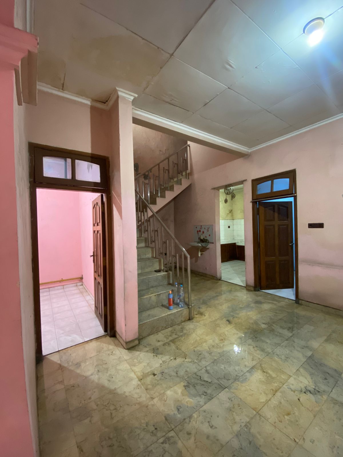 Dijual Rumah 2 Lantai Strategis di Manukan Krajan Surabaya Barat - Thumbnail 2