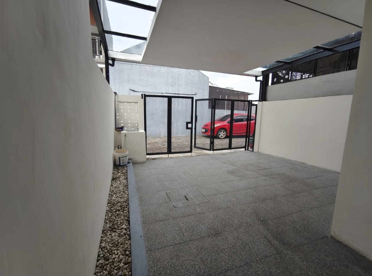 Dijual Langka Harga Murah Rumah Baru Gress Gunung Anyar Surabaya Timur - Thumbnail 8