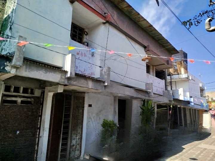 Dijual Rumah Hitung Tanah Strategis di Donokerto Surabaya Pusat - Image 1