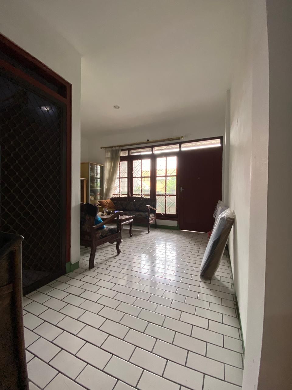 Disewakan Rumah Usaha Strategis di Simolawang Baru – Surabaya Pusat - Thumbnail 2