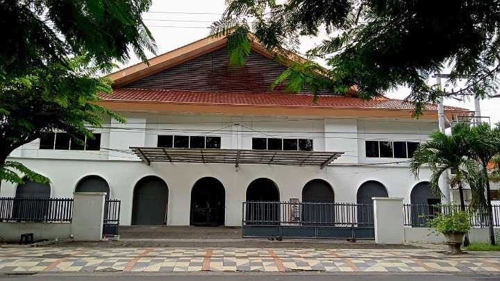 Disewakan Ruko Siap Huni di Jalan Raya Ngemplak Surabaya Pusat - Image 1