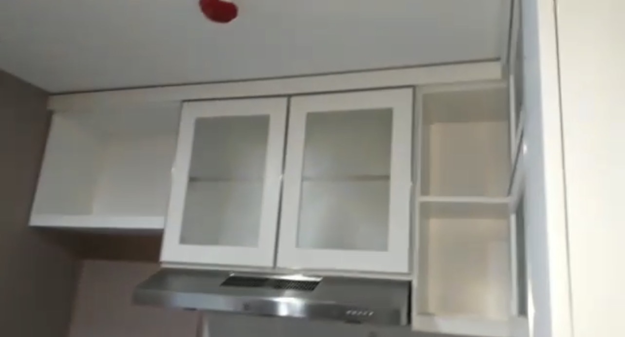 Disewakan Apartemen Mewah Grand Sungkono Lagoon Furnished di Surabaya Barat - Thumbnail 2