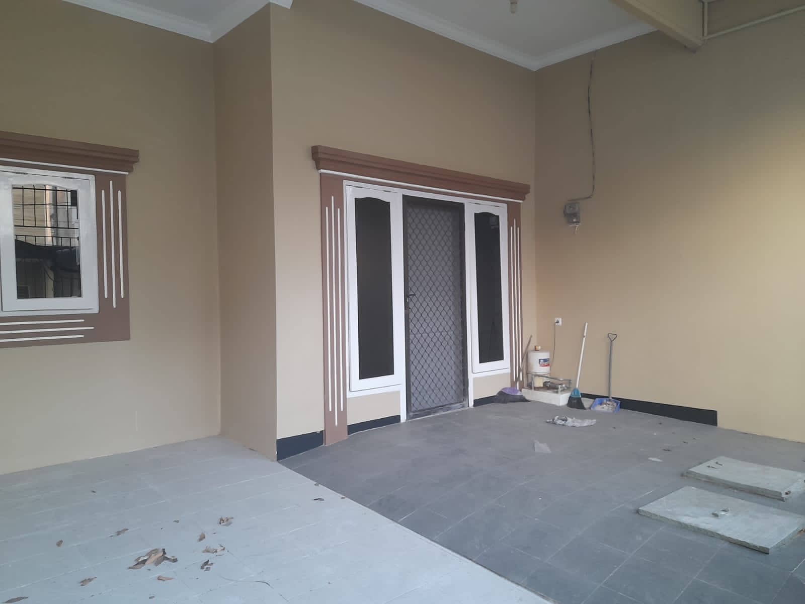 Dijual/Disewakan Rumah Siap Huni di Jalan Kutisari Surabaya Timur - Thumbnail 5