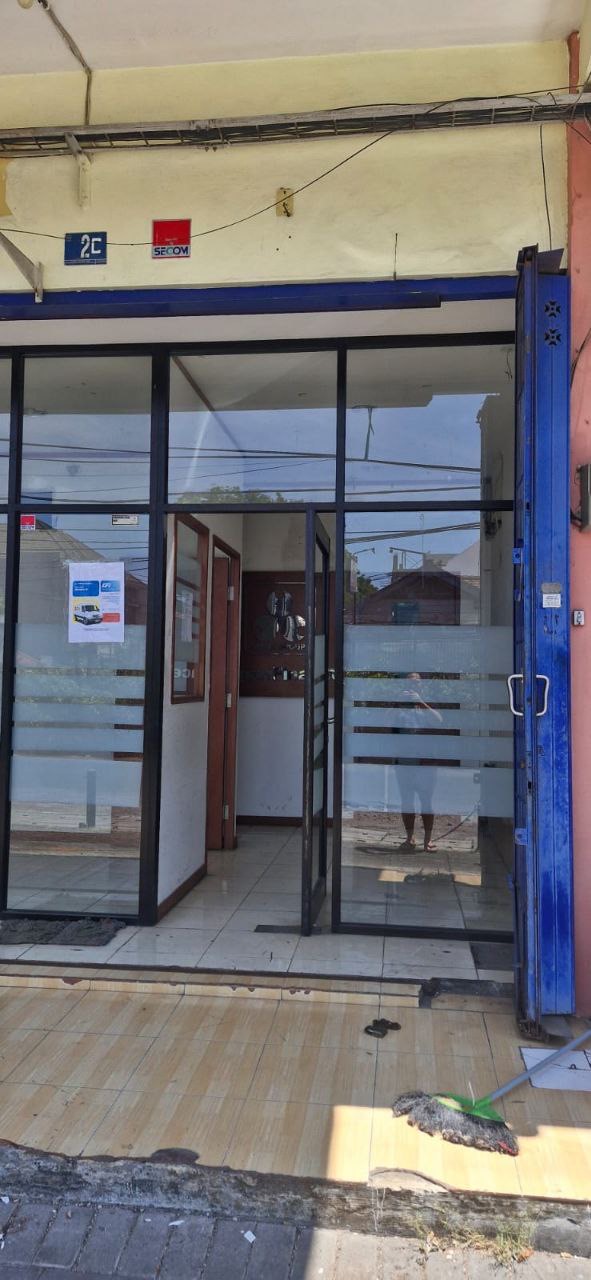 Dijual/Disewakan Ruko Strategis Ex Bank di Jalan Tenggilis Barat Surabaya Timur - Thumbnail 8