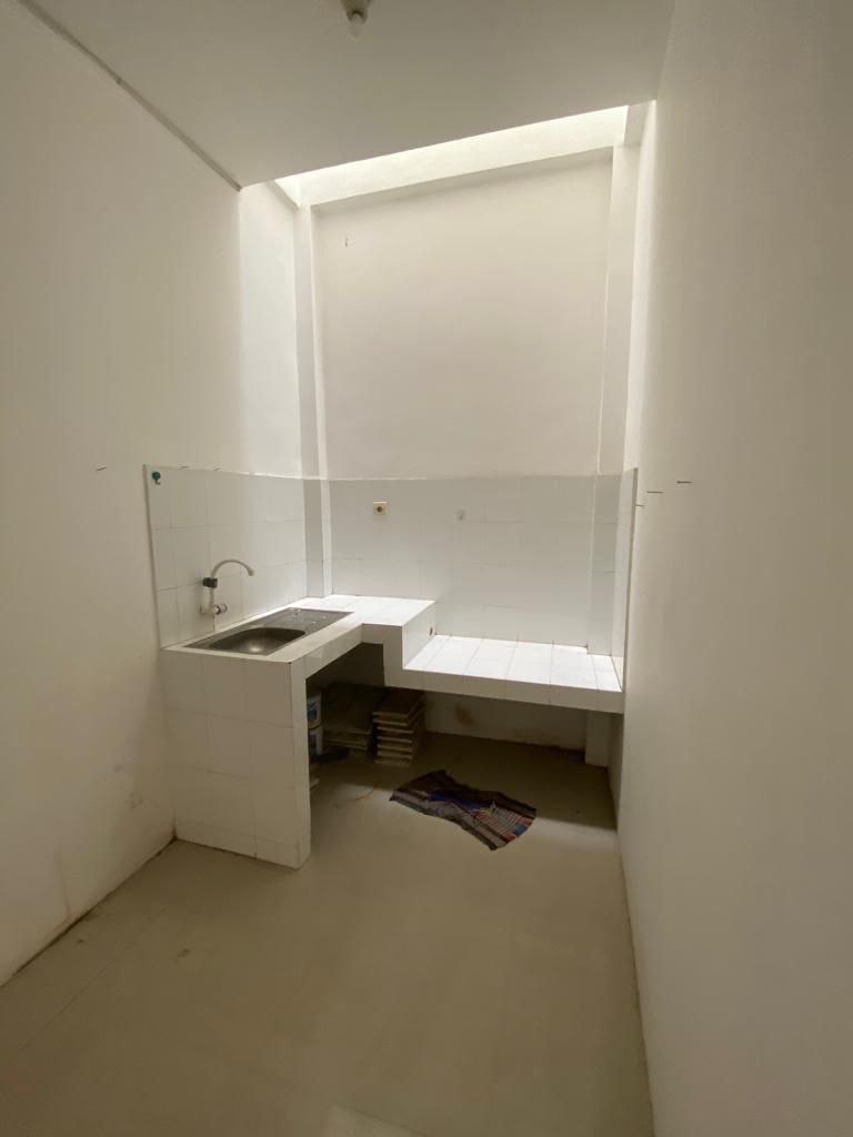 Dijual Rumah Furnished Siap Huni di Jalan Kutisari Surabaya Timur - Thumbnail 4