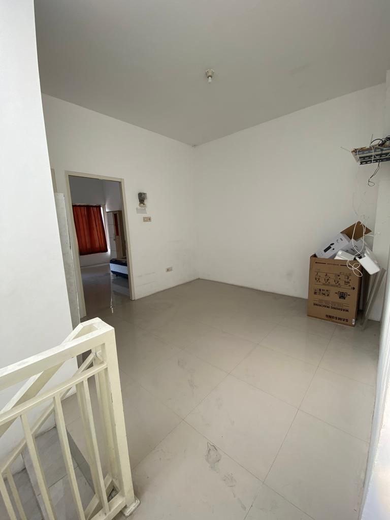 Dijual Rumah Furnished Siap Huni di Jalan Kutisari Surabaya Timur - Thumbnail 6