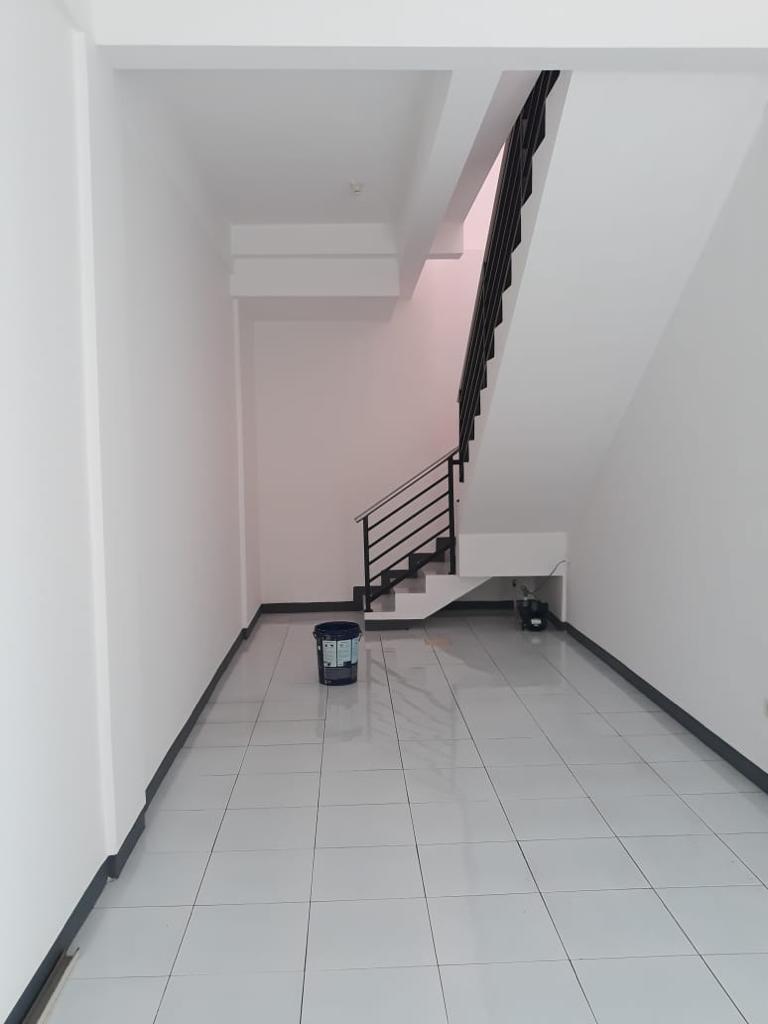 Dijual/Disewakan Ruko 2 Lantai Strategis di Darmo Indah Sari Surabaya Barat - Thumbnail 2