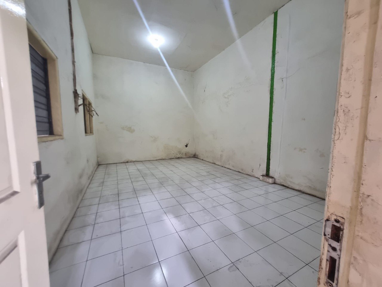 Disewakan Gudang Luas Strategis di Margomulyo Antropolis Surabaya Barat - Thumbnail 3