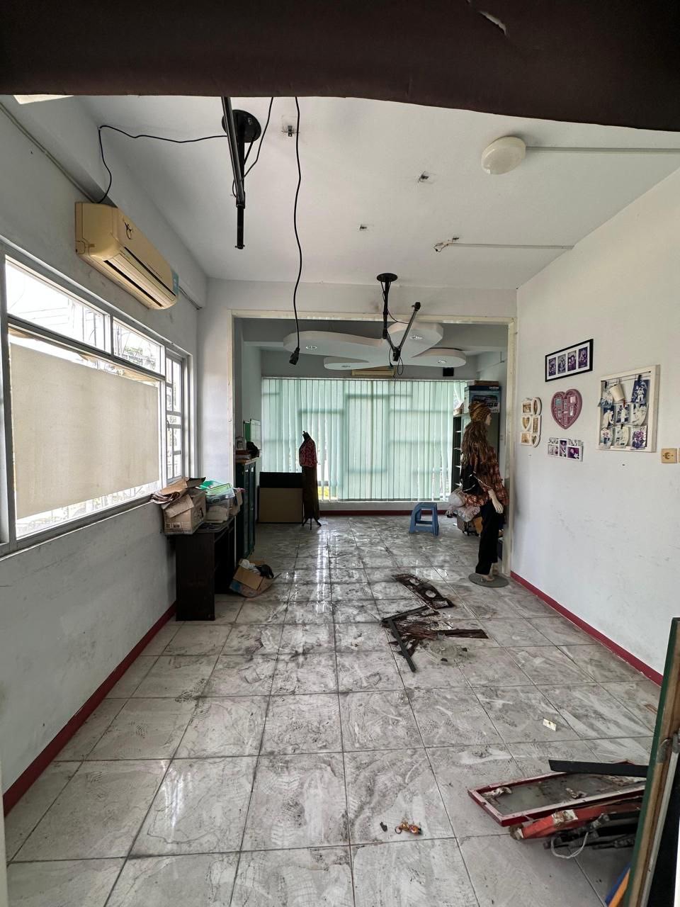 Dijual Ruko Luas Strategis di Jalan Raya Menur Surabaya Timur - Thumbnail 2