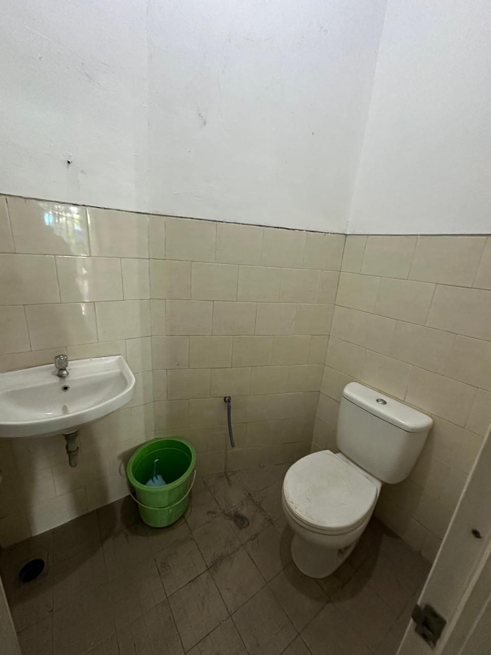 Dijual Ruko Luas Strategis di Jalan Raya Menur Surabaya Timur - Thumbnail 3