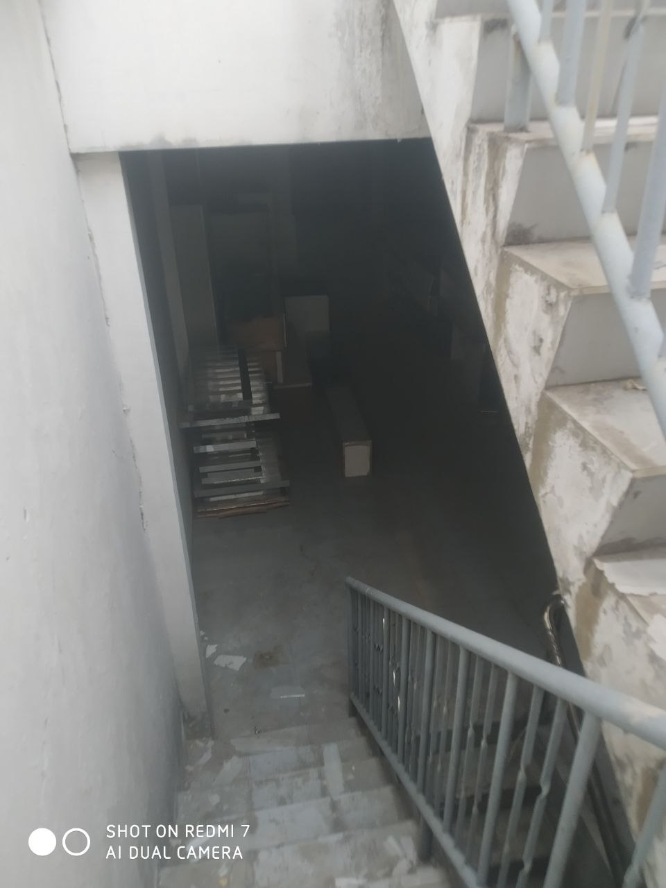 Dijual/Disewakan Ruko Tiga Lantai Strategis di Pucang Anom Timur Surabaya Timur - Thumbnail 4