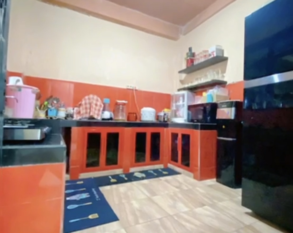 Dijual/Disewakan Rumah Siap Huni di Jalan Gubeng Kertajaya Surabaya Timur - Thumbnail 8