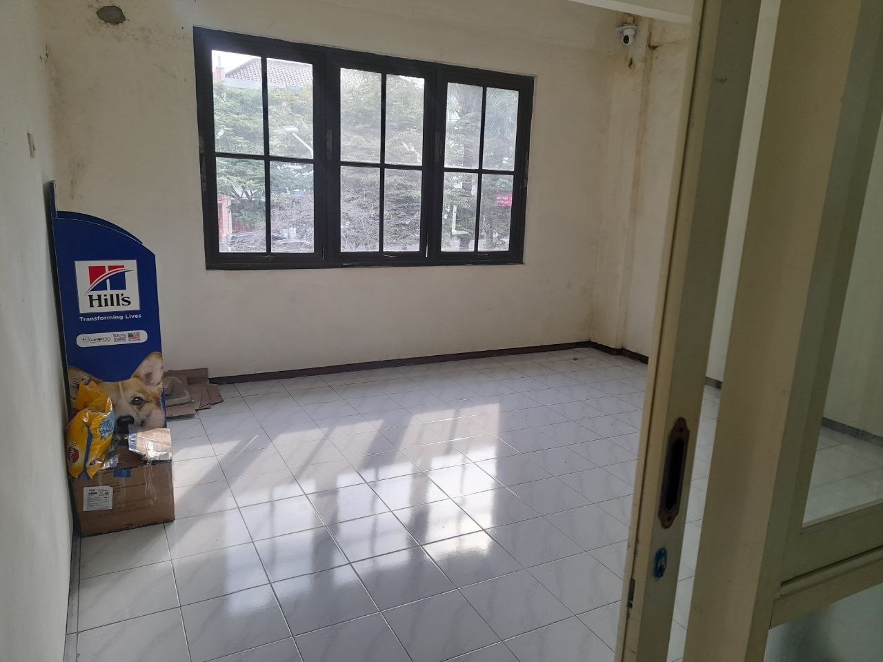 Disewakan Ruko Modern Villa Bukit Mas Jalan Kh Abdul Wahab Siamin Surabaya Timur - Thumbnail 2