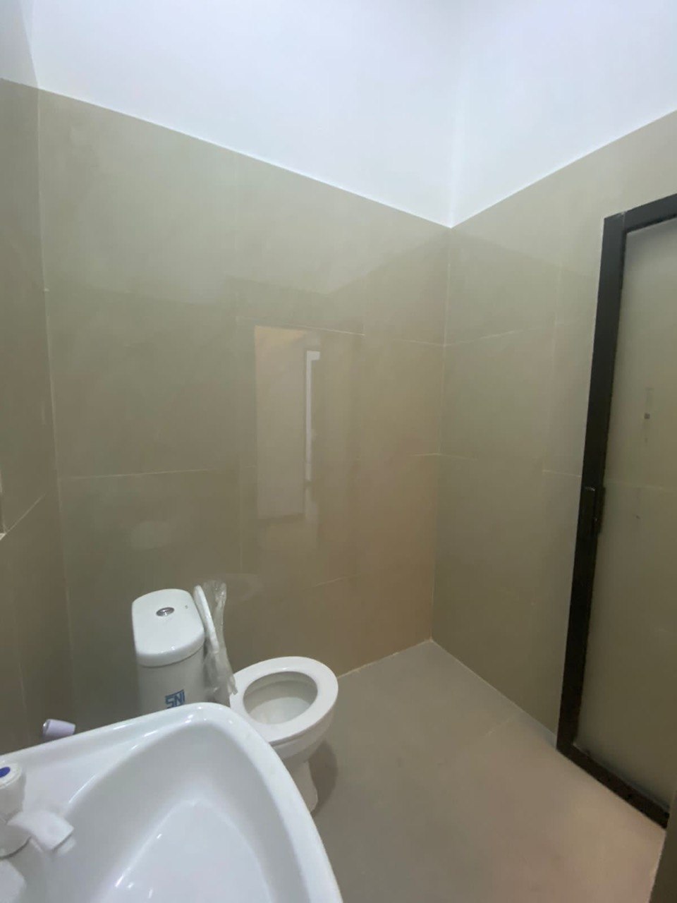 Disewakan Rumah 1 Lantai Siap Huni di Pondok Nirwana Baruk Barat Surabaya Timur - Thumbnail 4