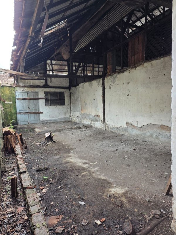 Disewakan Gudang Luas Strategis di Jalan Raya Ngaglik Surabaya Timur - Thumbnail 5