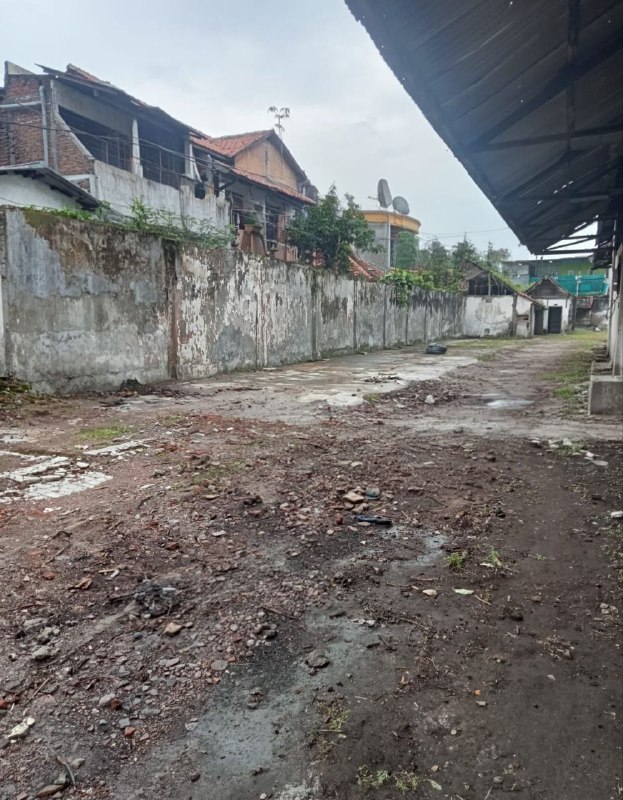Disewakan Gudang Luas Strategis di Jalan Raya Ngaglik Surabaya Timur - Thumbnail 7