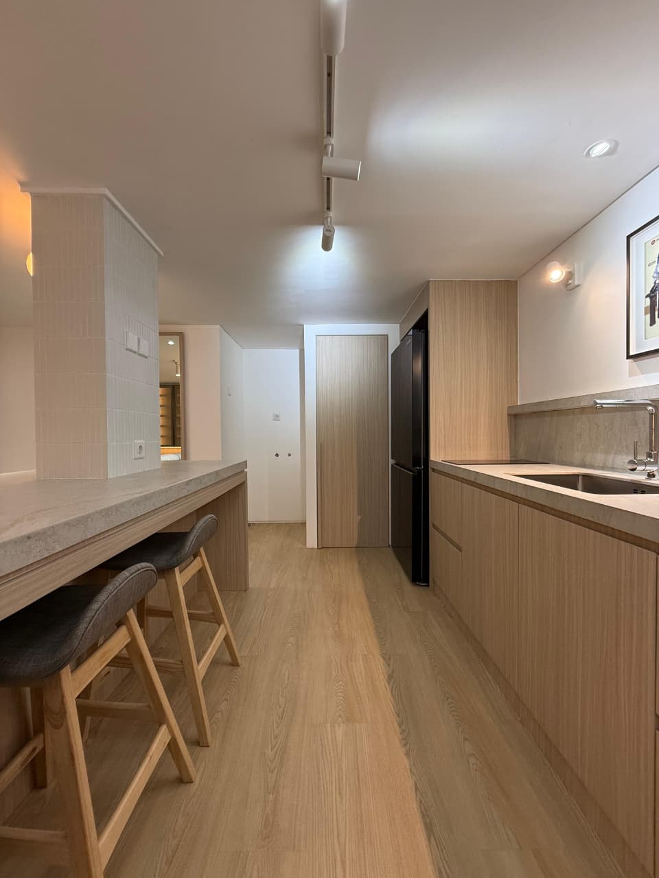 Dijual Rumah Furnish Mewah Northwest Central Citraland Surabaya Barat - Thumbnail 2