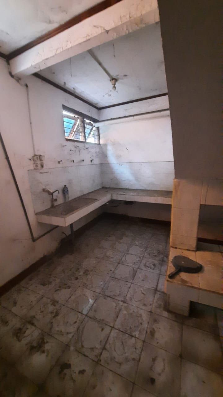 Dijual Rumah 1 Lantai Nyaman Pucang Sewu Lokasi Strategis Surabaya Timur - Thumbnail 2