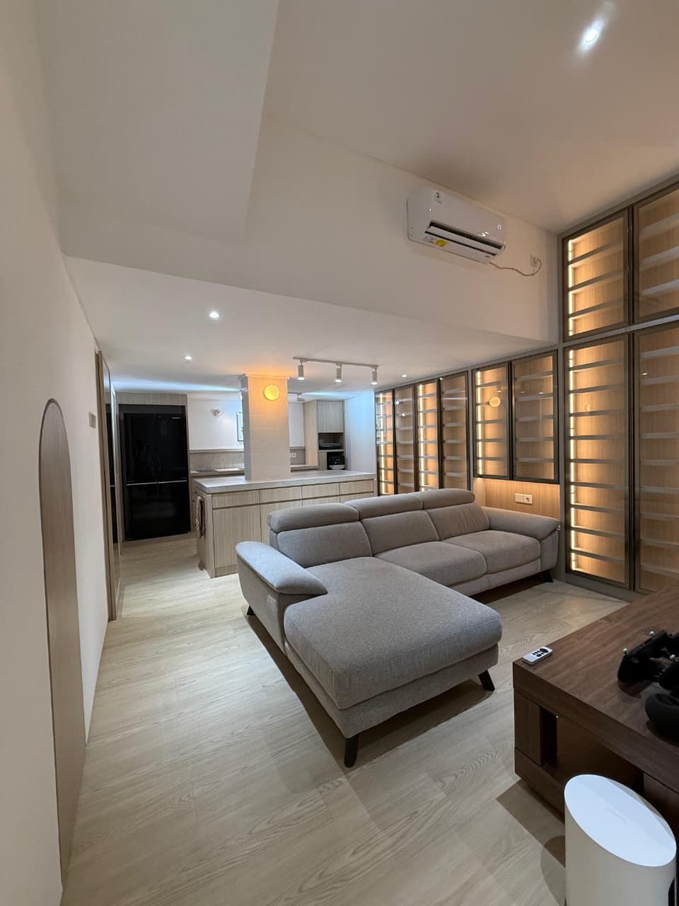 Dijual Rumah Modern di Northwest Central Citraland Surabaya Barat - Thumbnail 3