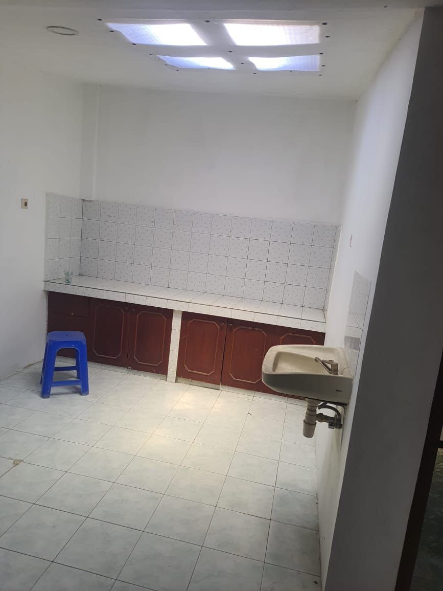 Dijual / Disewakan Rumah Jalan Pucang Anom Siap Huni Lokasi Strategis Surabaya Timur - Thumbnail 2