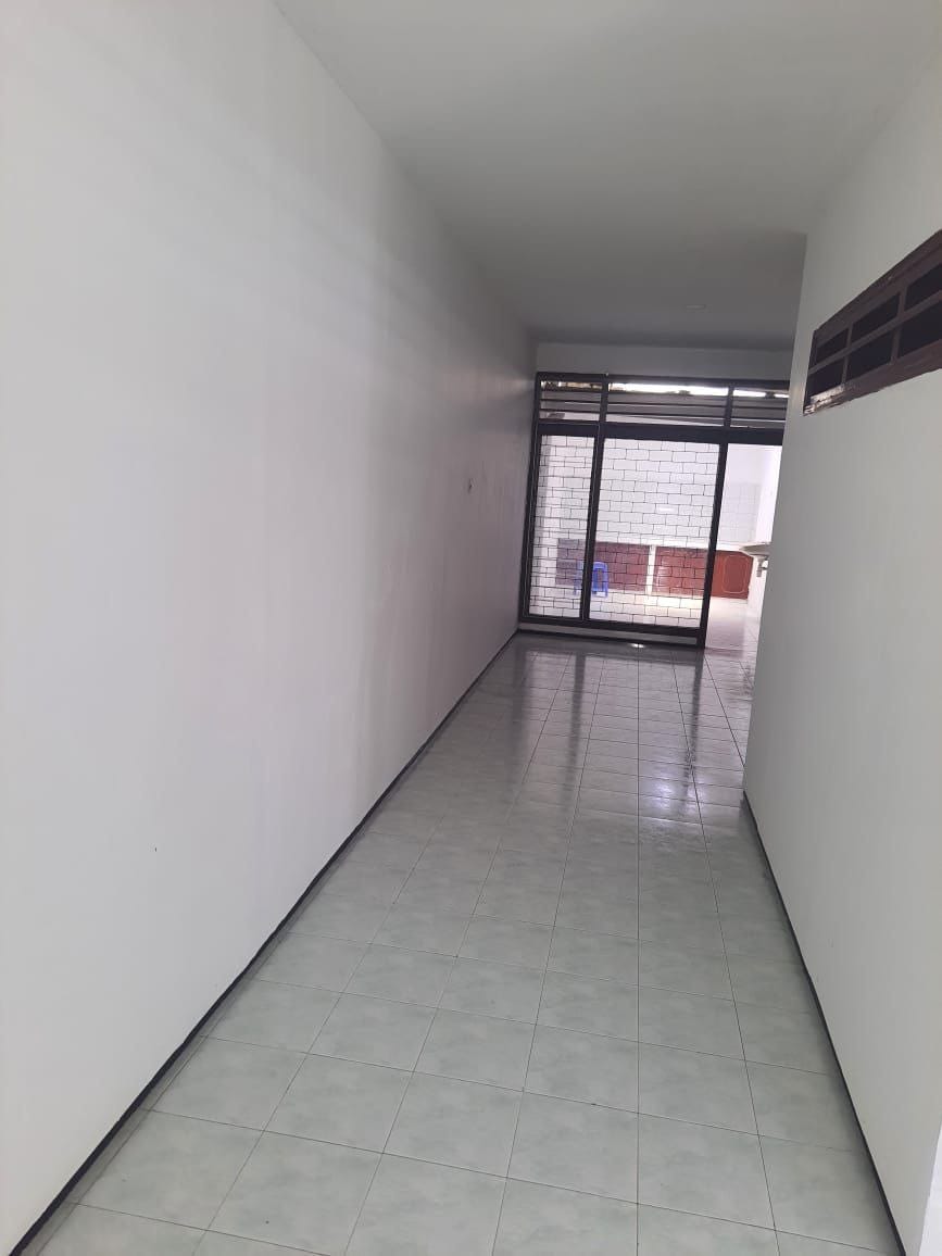 Dijual / Disewakan Rumah Jalan Pucang Anom Siap Huni Lokasi Strategis Surabaya Timur - Thumbnail 4