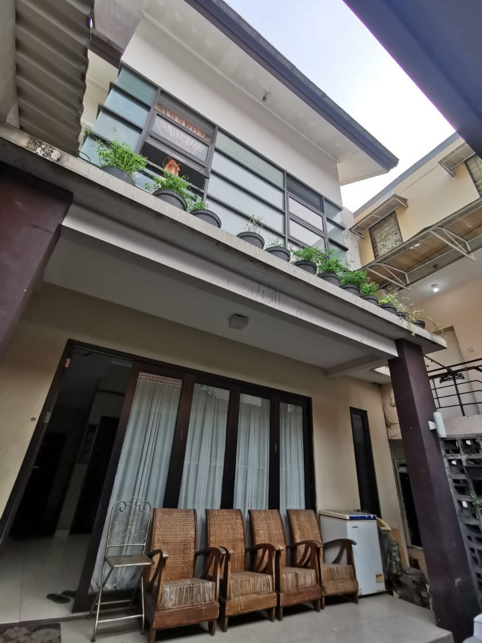 Dijual Rumah Mewah 2 Lantai Jalan Lombok Lokasi Premium Strategis Surabaya Pusat - Thumbnail 3