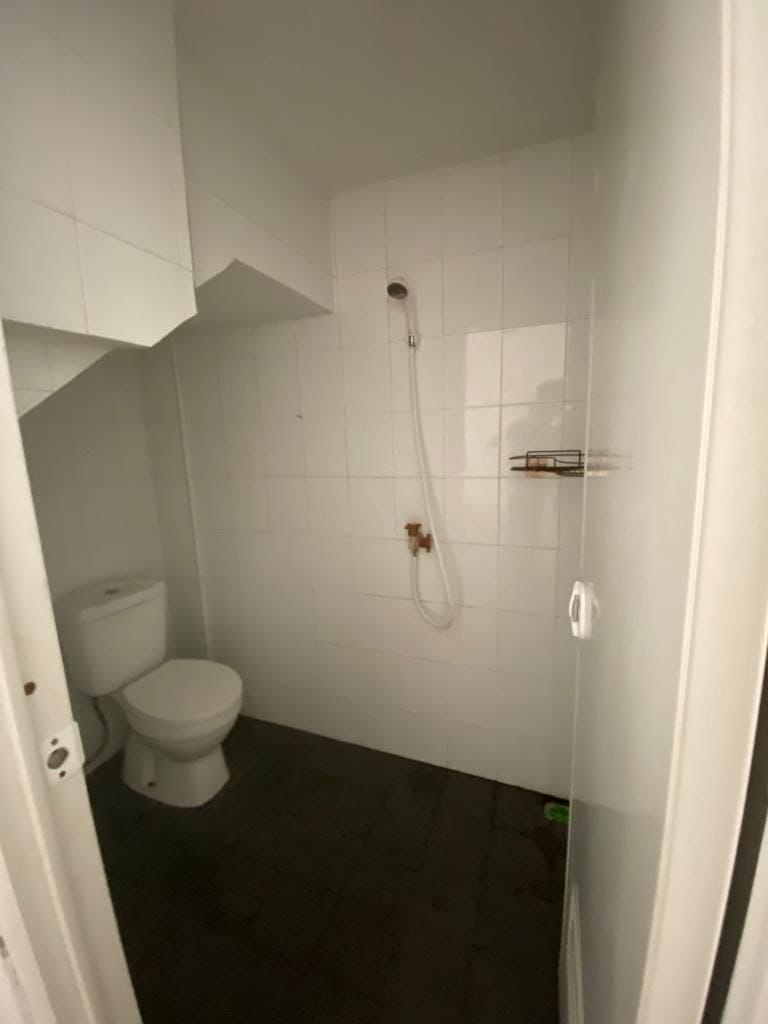 Dijual Rumah 2 Lantai Furnished Siap Huni Jalan Kutisari Surabaya Selatan - Thumbnail 3