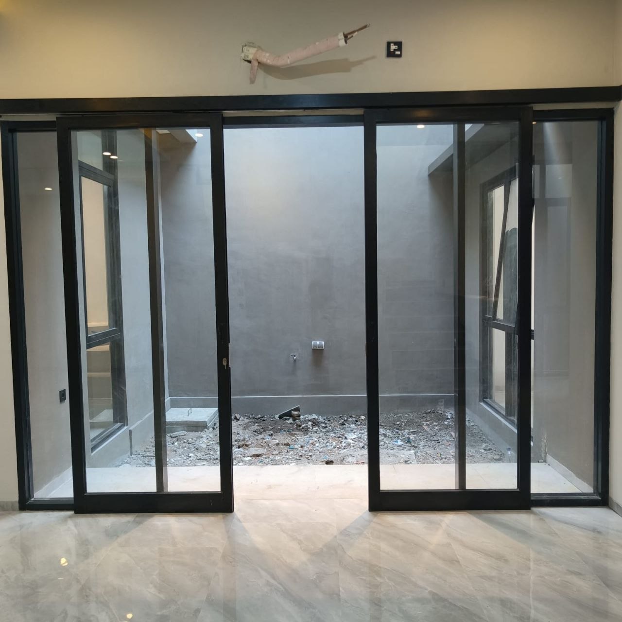 Dijual Rumah Siap Huni di Grand Pakuwon North Victoria Surabaya Barat - Thumbnail 7