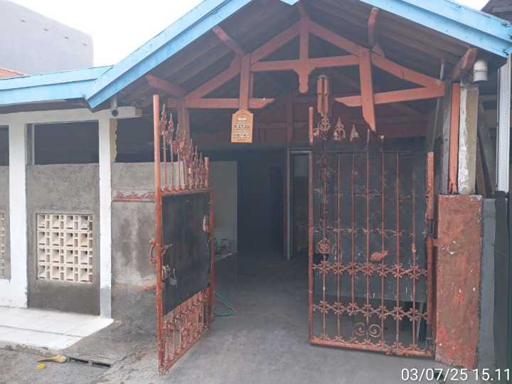 Dijual Rumah Nyaman Cocok Untuk Kos-Kosan Surabaya Timur - Image 1