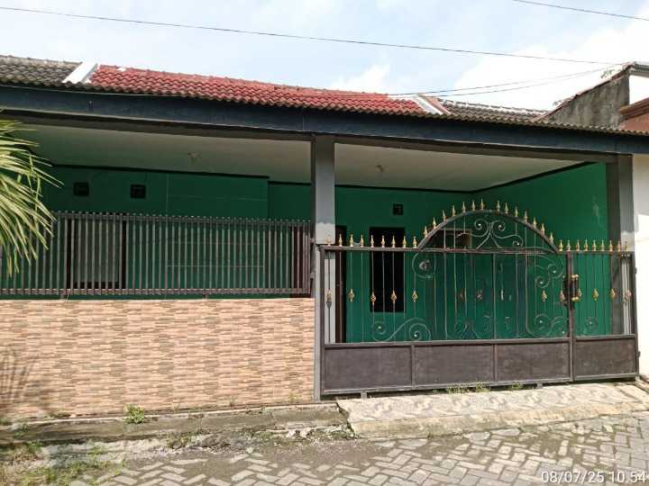 Dijual Rumah Asri Dan Nyaman di Perumahan Taman Menganti Emas Menganti Gresik - Image 1