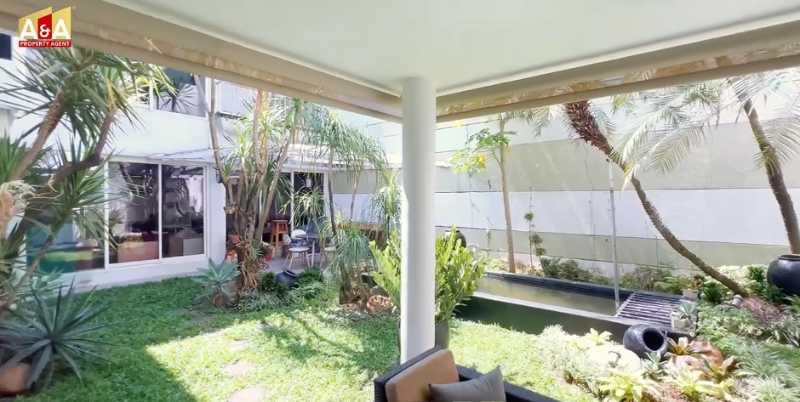 Dijual Rumah Mewah Siap Huni di Kawasan Elit Citraland Raffles Garden Surabaya Barat - Thumbnail 4