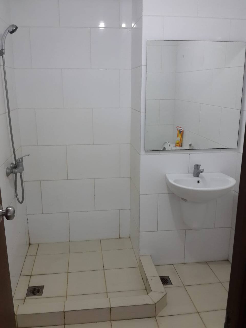 Dijual Apartemen Minimalis Siap Huni di Waterplace Surabaya Barat - Thumbnail 6