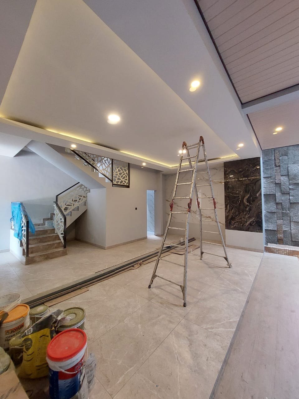 Dijual/Disewakan Rumah Baru Gress Mewah Minimalis di San Antonio Surabaya Timur - Thumbnail 2