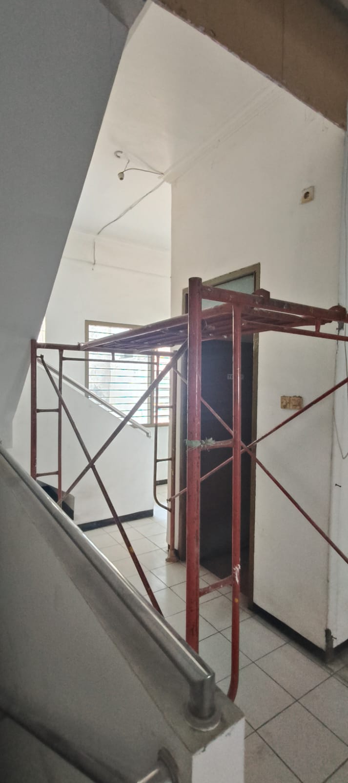 Dijual Ruko 3 Lantai Raya Darmo Permai Selatan Surabaya Barat Strategis Siap Pakai - Thumbnail 3