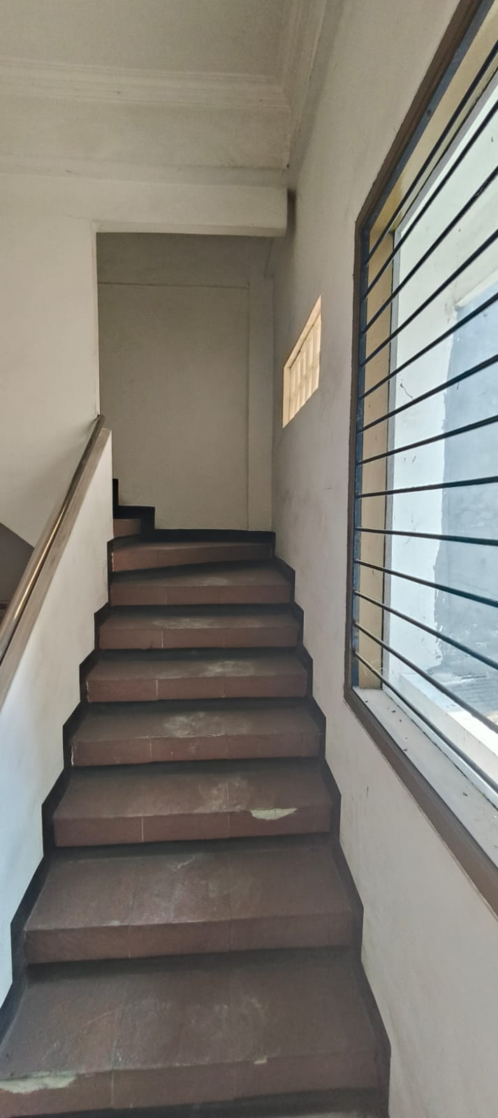 Dijual Ruko 3 Lantai Raya Darmo Permai Selatan Surabaya Barat Strategis Siap Pakai - Thumbnail 6